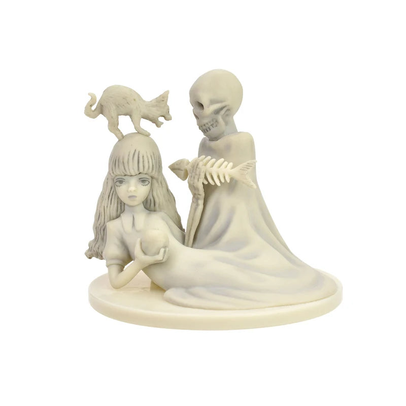 Akira Uno Petite Poupee Collection – Neko to Dokusho monochrome figure – girl with skeletal companion– Squirox Ken Elephant blind box